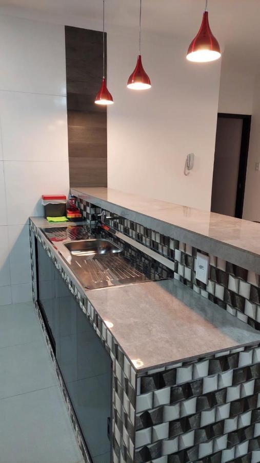 Apartamento Mobiliado No Centro De パウロ・アフォンソ エクステリア 写真
