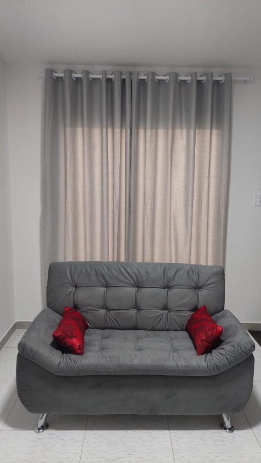 Apartamento Mobiliado No Centro De パウロ・アフォンソ エクステリア 写真